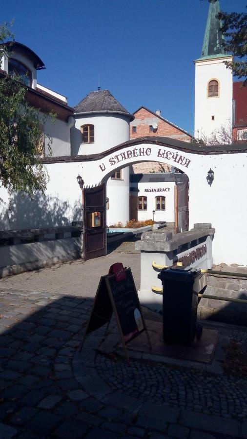 Penzion s restaurací U MLYNA COM Litovel Exterior foto